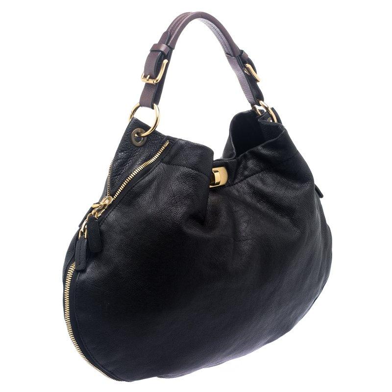 Marni Black Leather Expandable Hobo In Good Condition In Dubai, Al Qouz 2