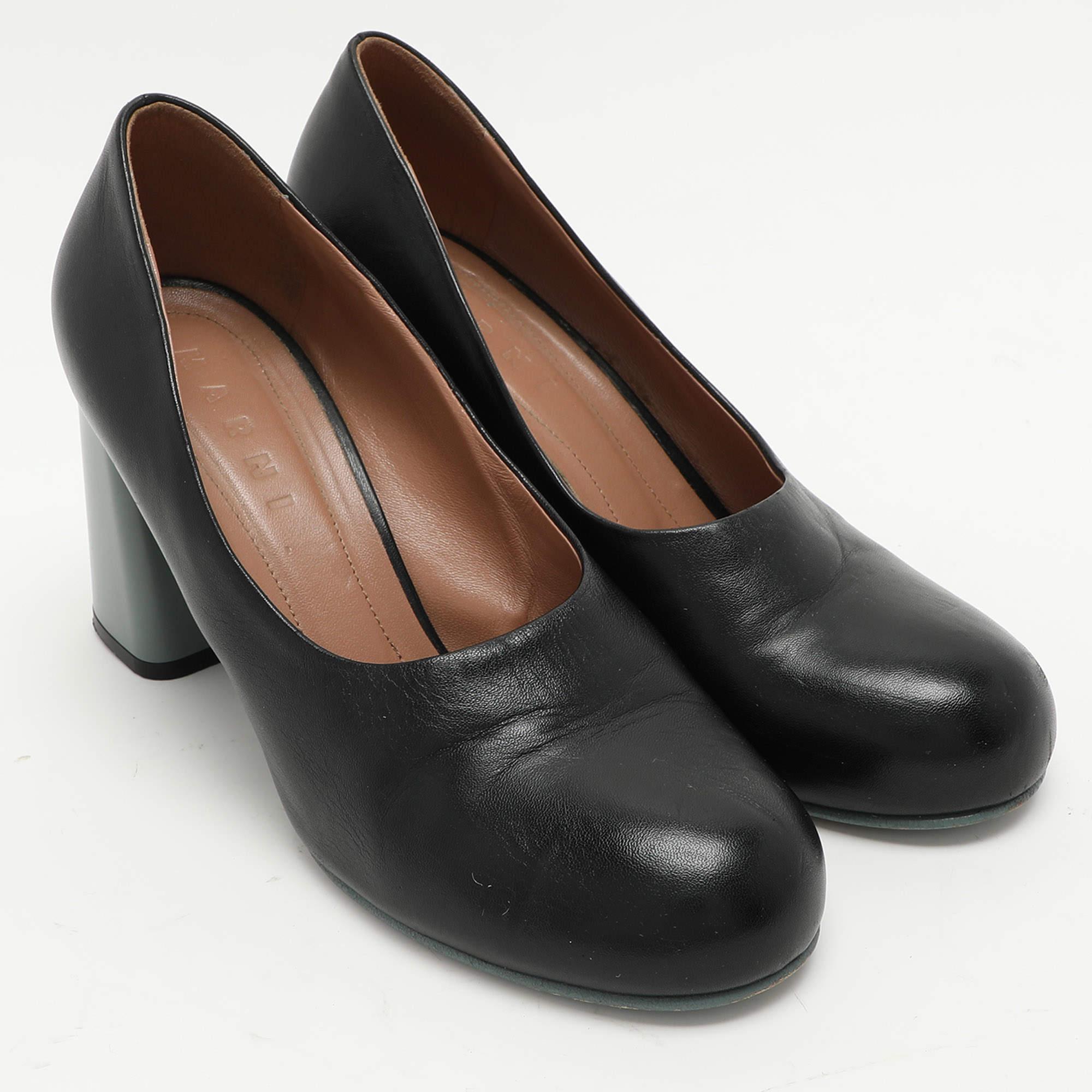 Marni - Escarpins en cuir noir à bouts ronds et à talons hauts - Taille 39,5 Bon état - En vente à Dubai, Al Qouz 2