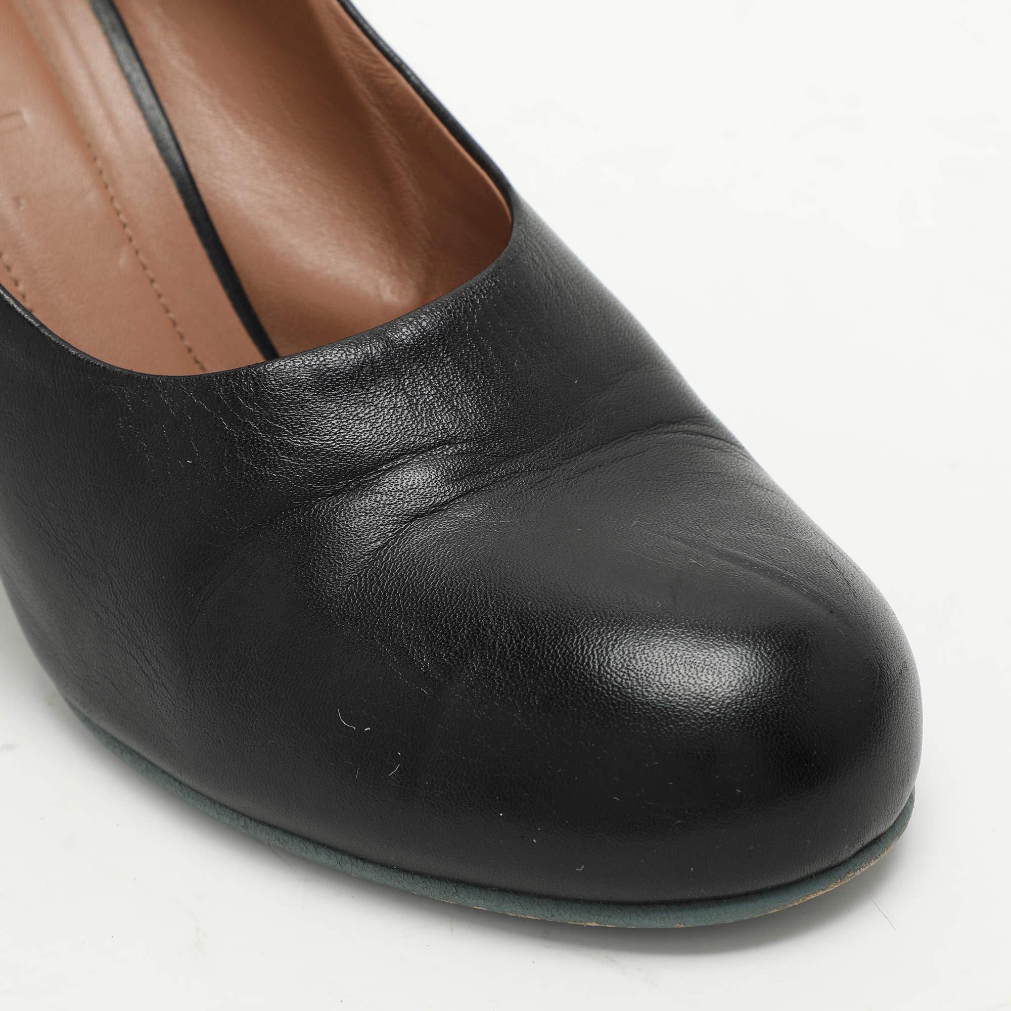 Marni - Escarpins en cuir noir à bouts ronds et à talons hauts - Taille 39,5 en vente 3