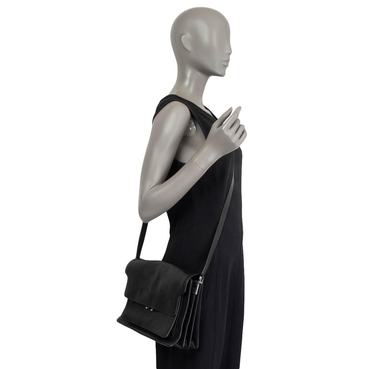MARNI black leather SOFT TRUNK LARGE Shoulder Bag In Excellent Condition In Zürich, CH