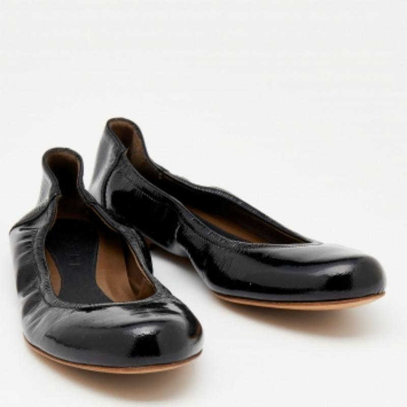 Marni - Ballerine in vernice nera taglia 36 In condizioni buone in vendita a Dubai, Al Qouz 2