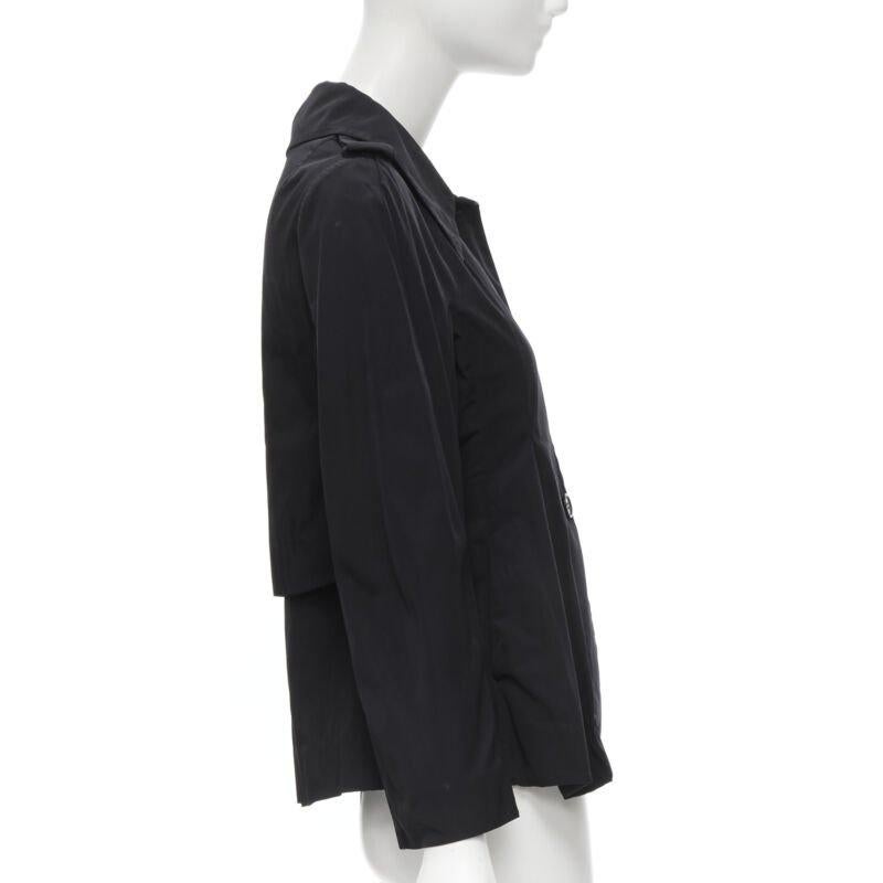 Donna MARNI - Trench corto svasato in poliestere nero con pince a cassetta IT38 XS in vendita