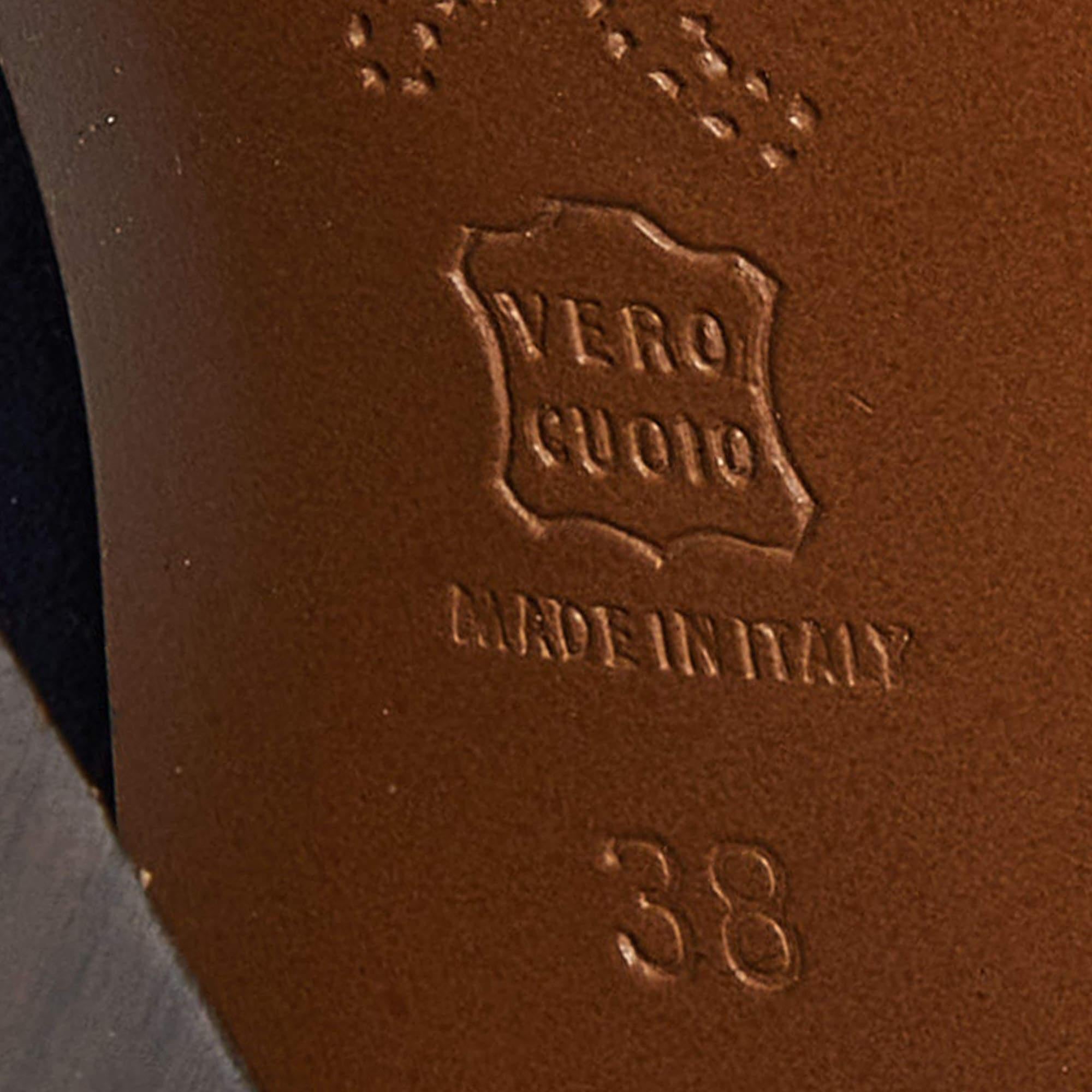 Marni - Escarpins en daim bleu à bout pointu et à plateforme - Taille 38 en vente 3