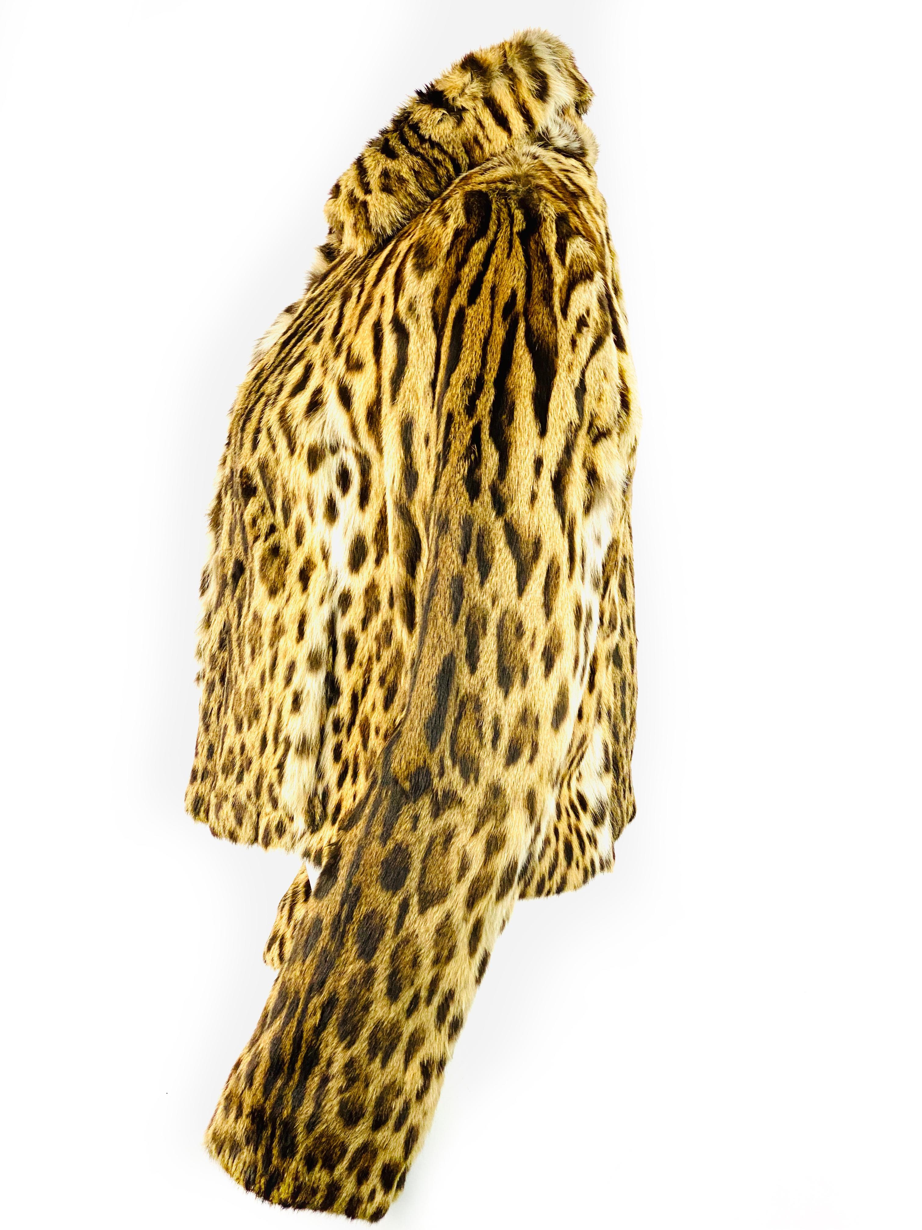 Marni Brown and Black Leopard Animal Fur Jacket Size 42

Product details:
Size 42
100% Cotton
100% Fur
Leopard/ cheetah animal pattern
The fur feel very soft
Featuring slit detail on each sleeve. measure 4