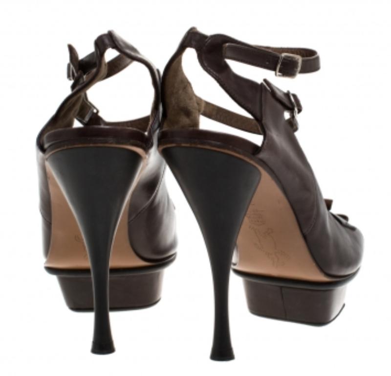Marni Sandales à plateforme en cuir Brown Taille 38.5 Pour femmes en vente