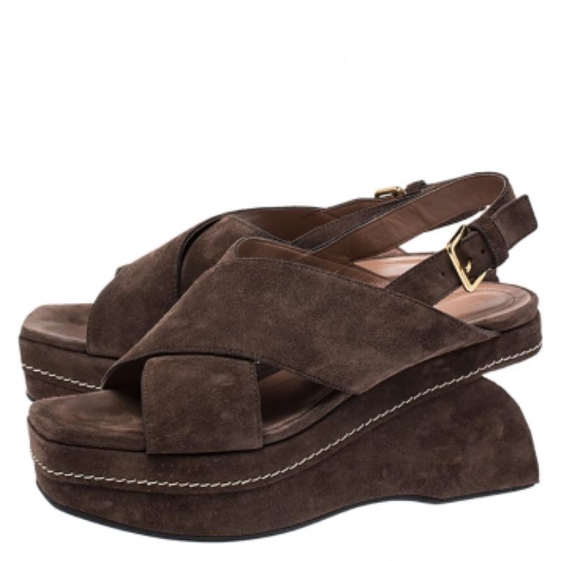 Nero Marni Sandali con zeppa incrociata in pelle scamosciata marrone misura 39 in vendita