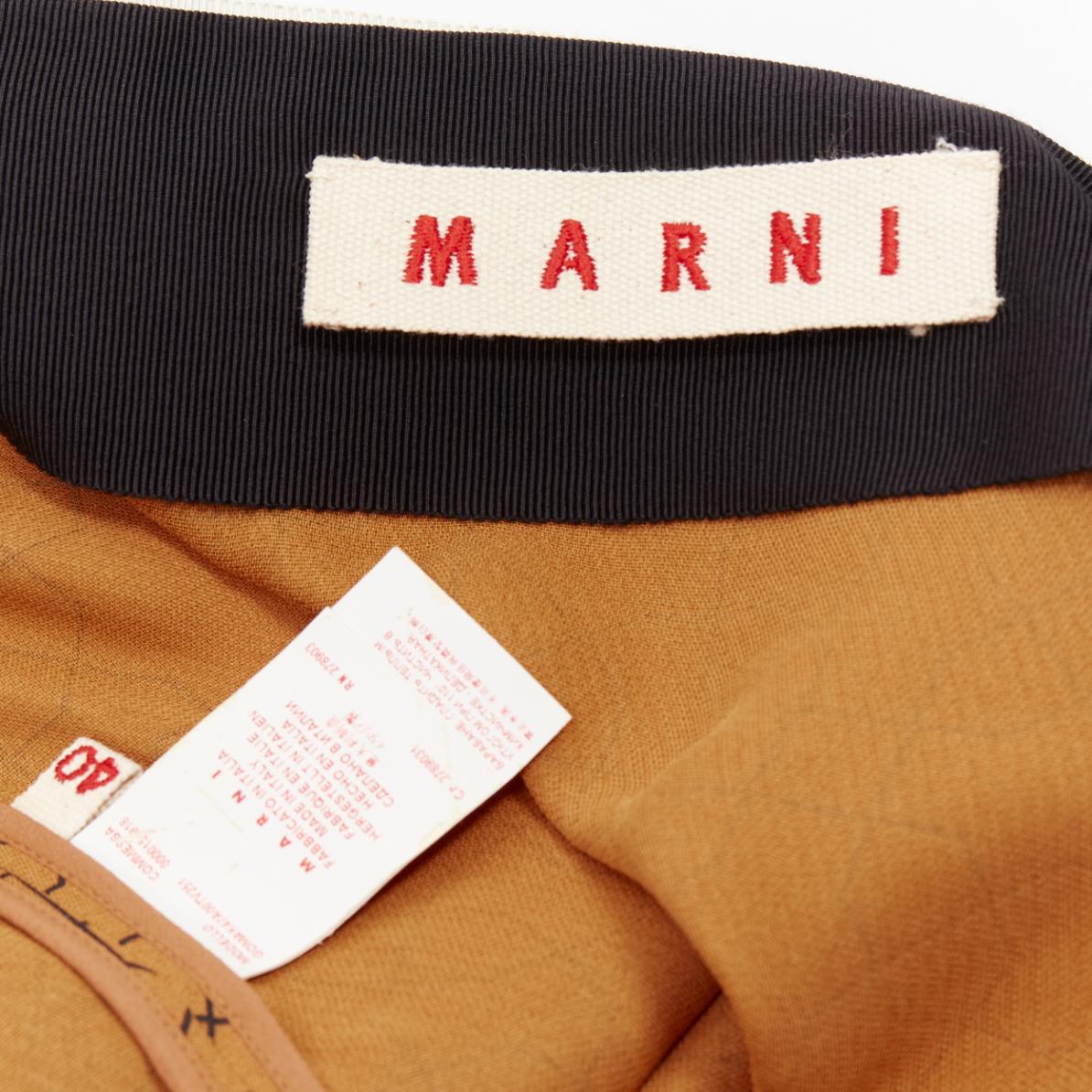 MARNI jupe longueur genou en viscose brune à imprimé géométrique oriental noir IT40 S en vente 4