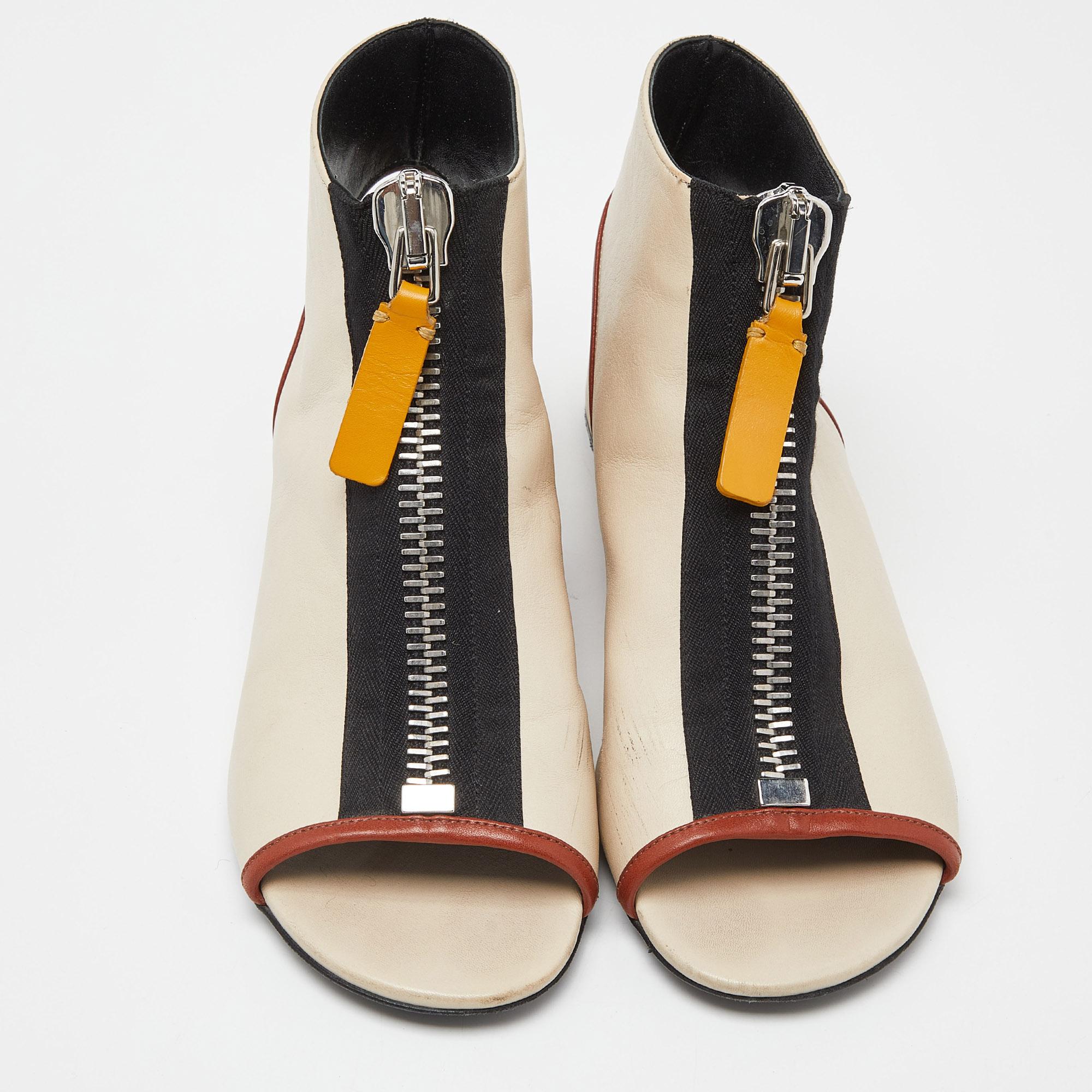 Beige Marni Cream/Black Leather Zip Detail Open Toe Slingback Sandals Size 35 For Sale