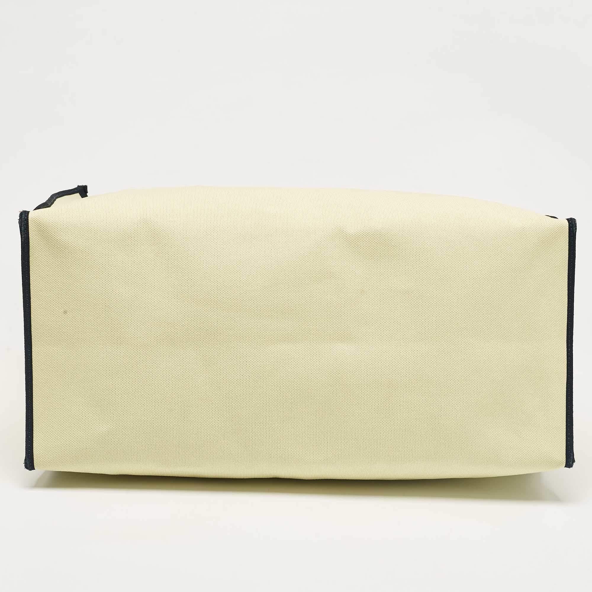 Marni Cream/Navy Blue Canvas Logo Shopping Tote For Sale 4