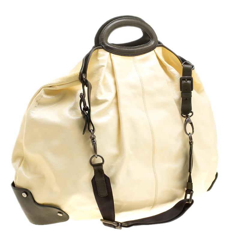 Marni Cream Patent Leather Large New Balloon Hobo In Good Condition In Dubai, Al Qouz 2