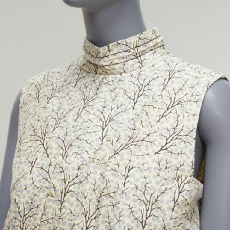 MARNI gilet à col montant angulaire avec doublure de soie de coton imprimé arbre crème IT40 S
Référence : CELG/A00350
Marque : Marni
Matière : Coton, soie
Couleur : Crème, Multicolore
Motif : Abstrait
Fermeture : Zip
Doublure : Soie crème
Détails