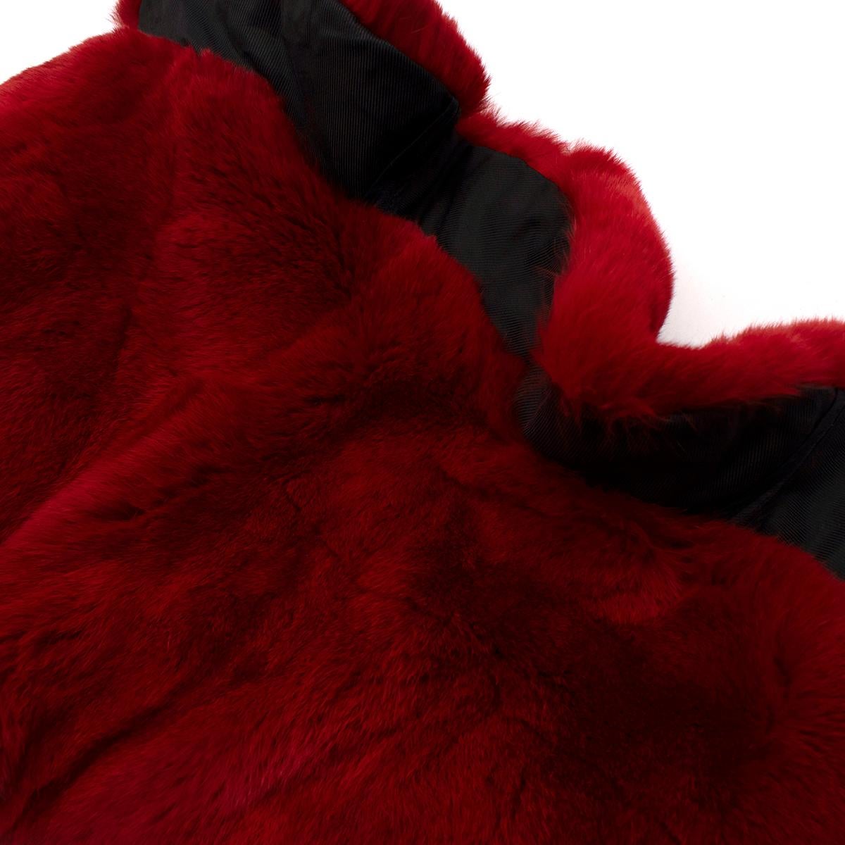 Marni Deep Red Rabbit Fur Puritan Collar Cape - ONE SIZE In New Condition For Sale In London, GB