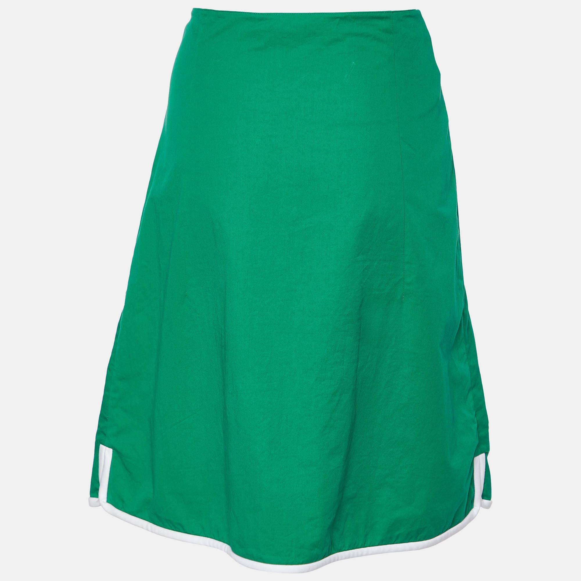 Elevate your wardrobe with this Marni skirt. Crafted with precision and style it embodies sophistication and elegance promising to make a statement on any occasion.