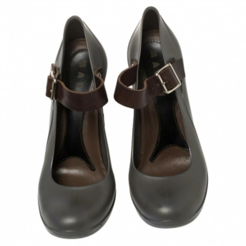 Marni Grey Jelly and Leather Mary Jane Pumps Size 37 In Fair Condition For Sale In Dubai, Al Qouz 2