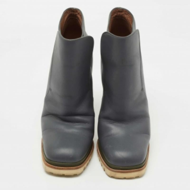Marni Grau Leder Quadratische Zehe Stiefeletten Größe 40 im Zustand „Gut“ im Angebot in Dubai, Al Qouz 2