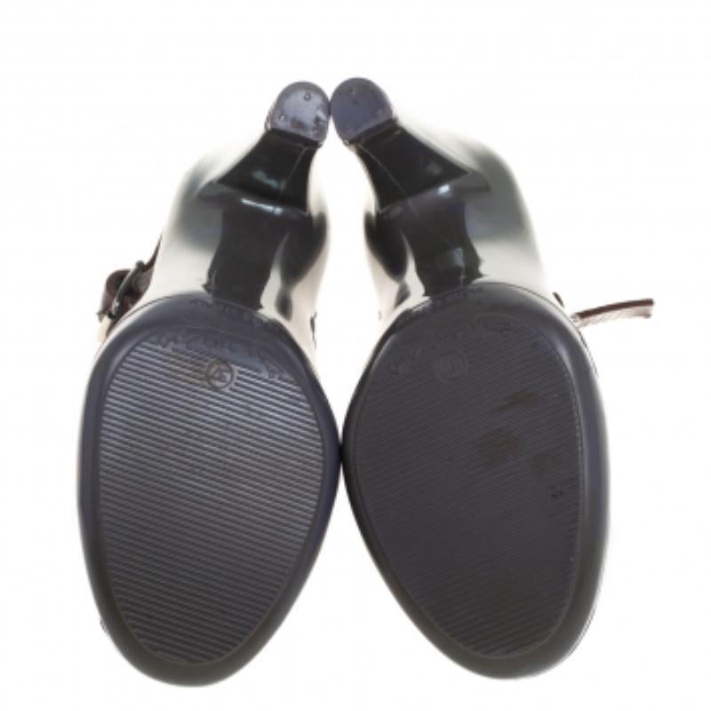 Marni Grey Rubber And Brown Leather Mary Jane Pumps Size 37 For Sale 2
