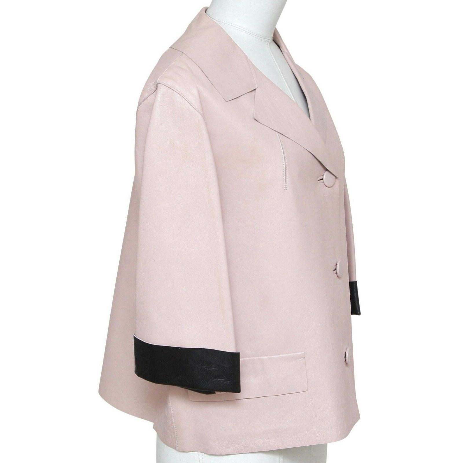 GUARANTEED AUTHENTIC MARNI BLUSH PIN LEATHER JACKET WITH BLACK LEATHER LINING

Retail excluding sales taxes $3,370


Design:
 • Fresh blush pink color leather jacket.
 • Black leather interior lining.
 • Notched lapel, 3 button front and dual flap