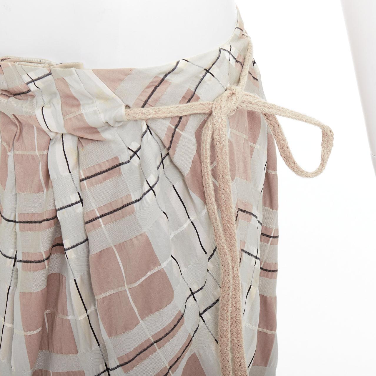 MARNI light green khaki checked rope tie waist drop waist skirt IT38 XS
Reference: CC/A00427
Brand: Marni
Material: Acetate, Blend
Color: Green, Khaki
Pattern: Checkered
Closure: Self Tie
Lining: Beige Cotton
Extra Details: Rope tie belt. Cotton
