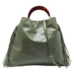Marni Hobo Venecia con borla mediana de piel verde militar
