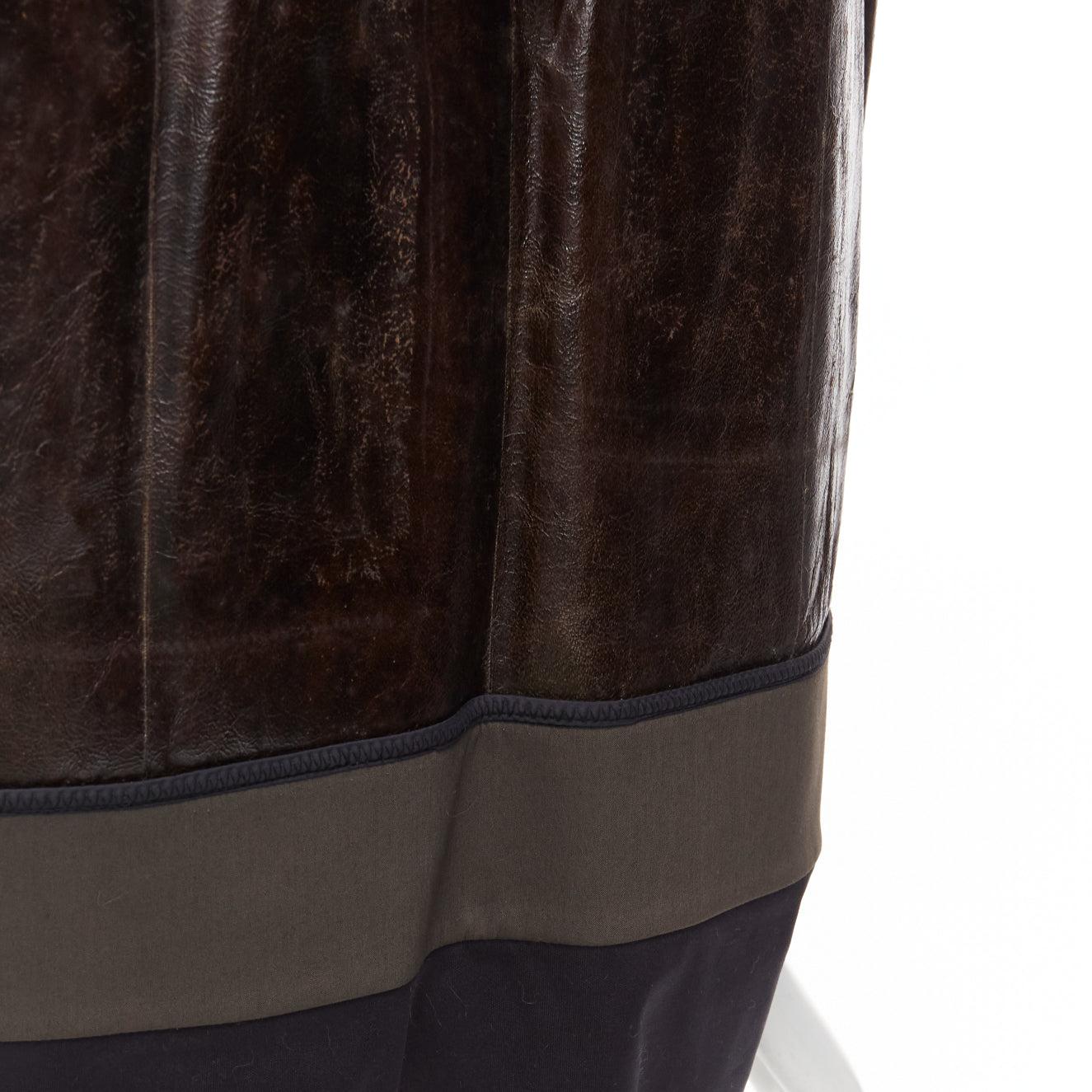 MARNI Gilet en vison Gilet à capuche réversible en fourrure texturée colorblocked marron IT40 S en vente 2