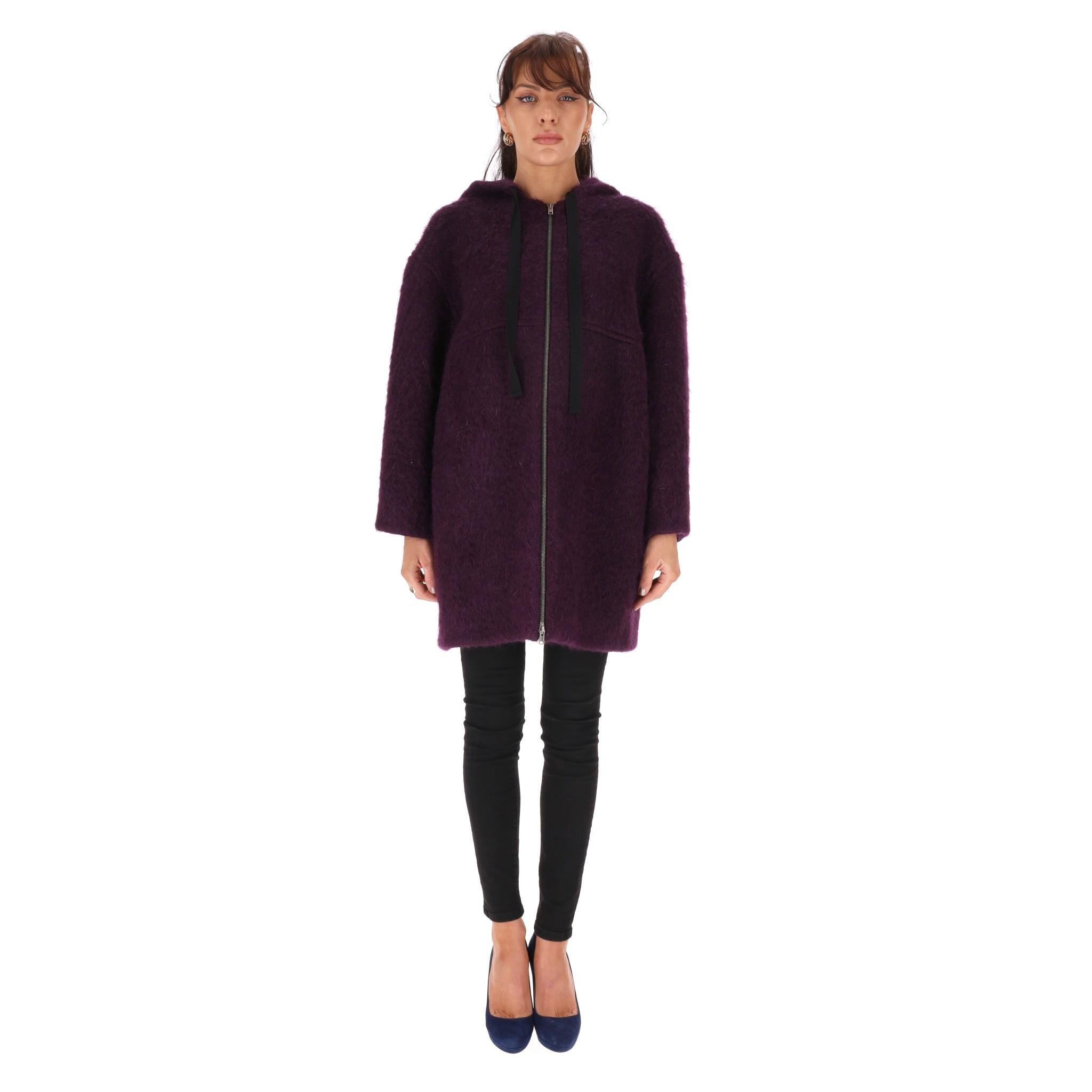 Marni Mohair & Virgin Wool Hooded Coat

Aubergine/burgundy coat crafted from mohair and virgin wool.

Detailed with pull tab canvas ribbon in black to the hood.

Featuring relaxed f-it and zipper up closure to the centre.

Rrp Approx. £1,200

 Size