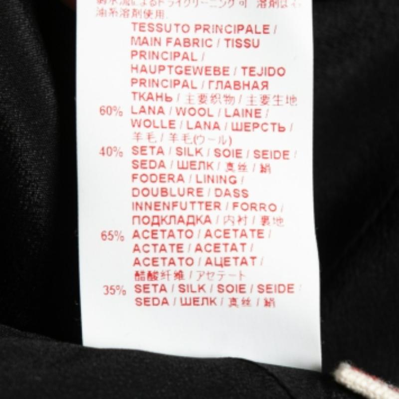 Marni Multicolor Bedruckter Seidenkrepp Schlüssellochausschnitt Top M im Zustand „Gut“ im Angebot in Dubai, Al Qouz 2