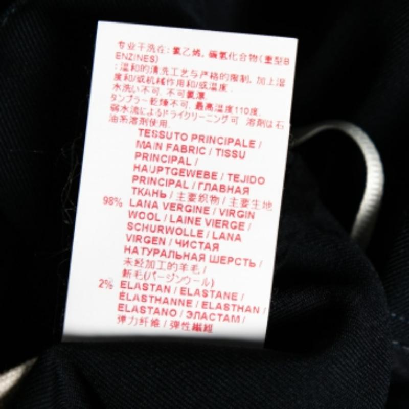 Marni Navy Blue Crepe Tapered Pants L In Excellent Condition For Sale In Dubai, Al Qouz 2