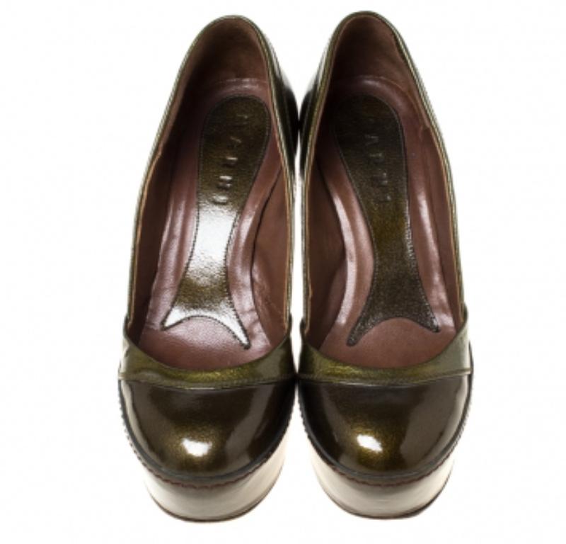 Marni Olive Green Patent Leather Platform Pumps Taglia 37 In condizioni buone in vendita a Dubai, Al Qouz 2
