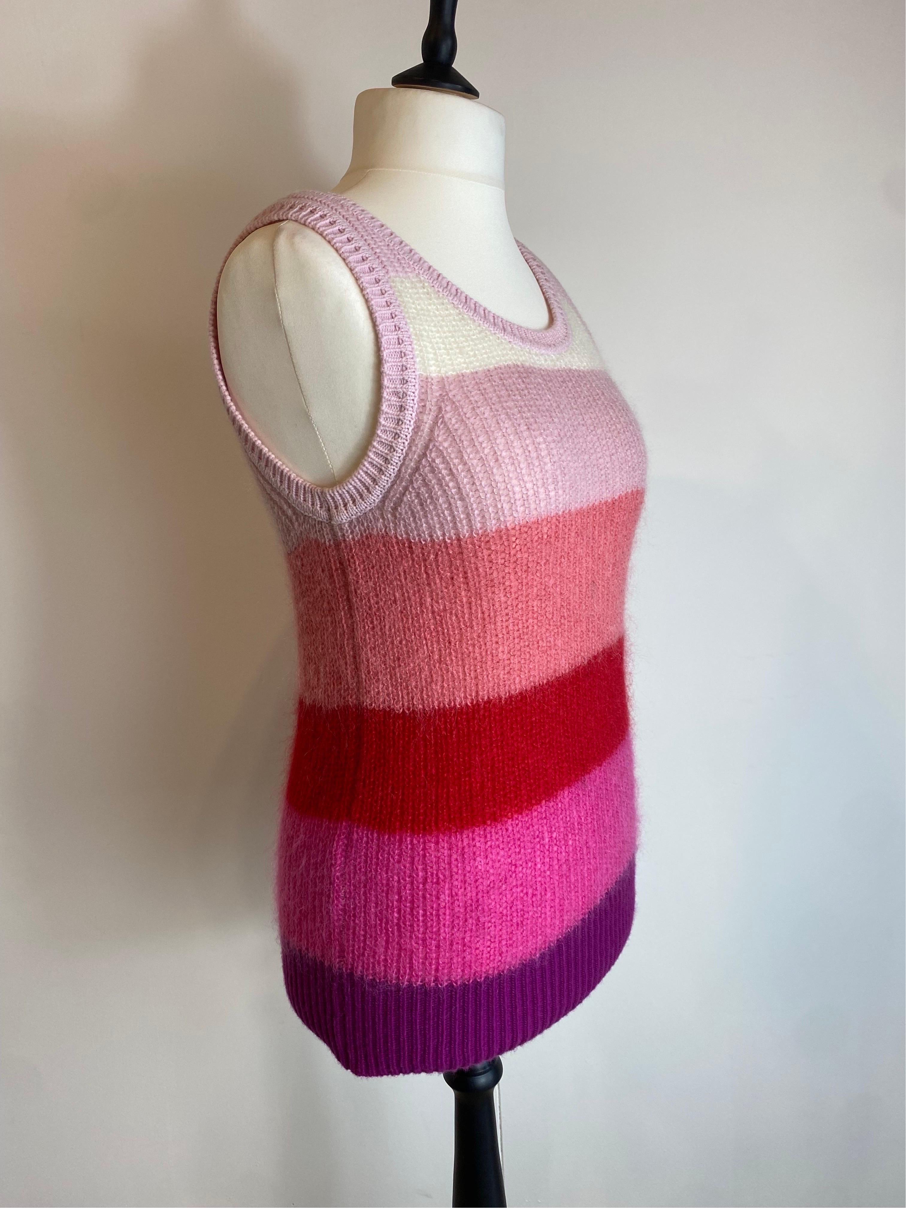 Marni pink shades stripes mohair Vest In Excellent Condition For Sale In Carnate, IT