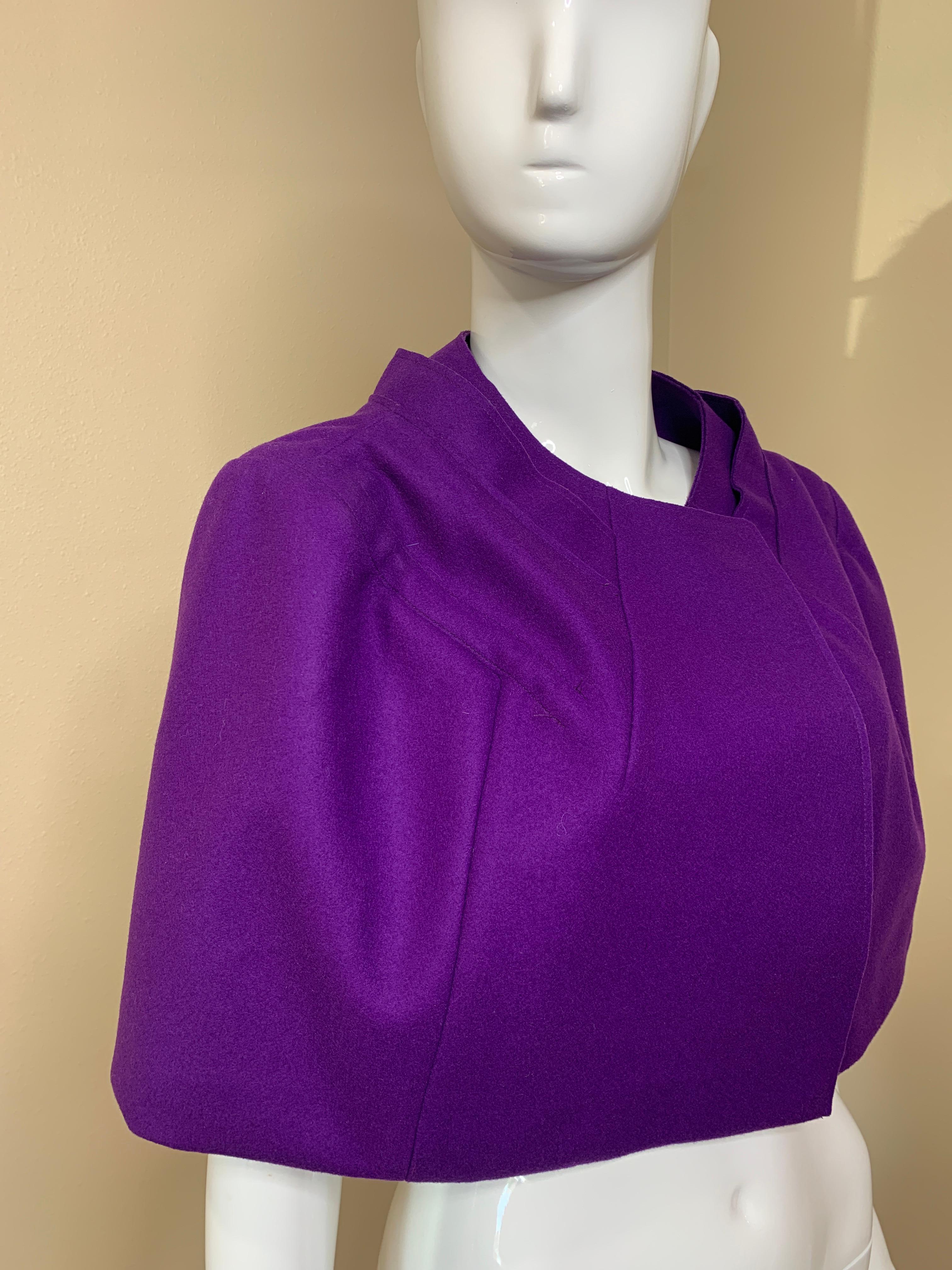 Marni Purple Cape Size 40 NWT  In Excellent Condition For Sale In Thousand Oaks, CA