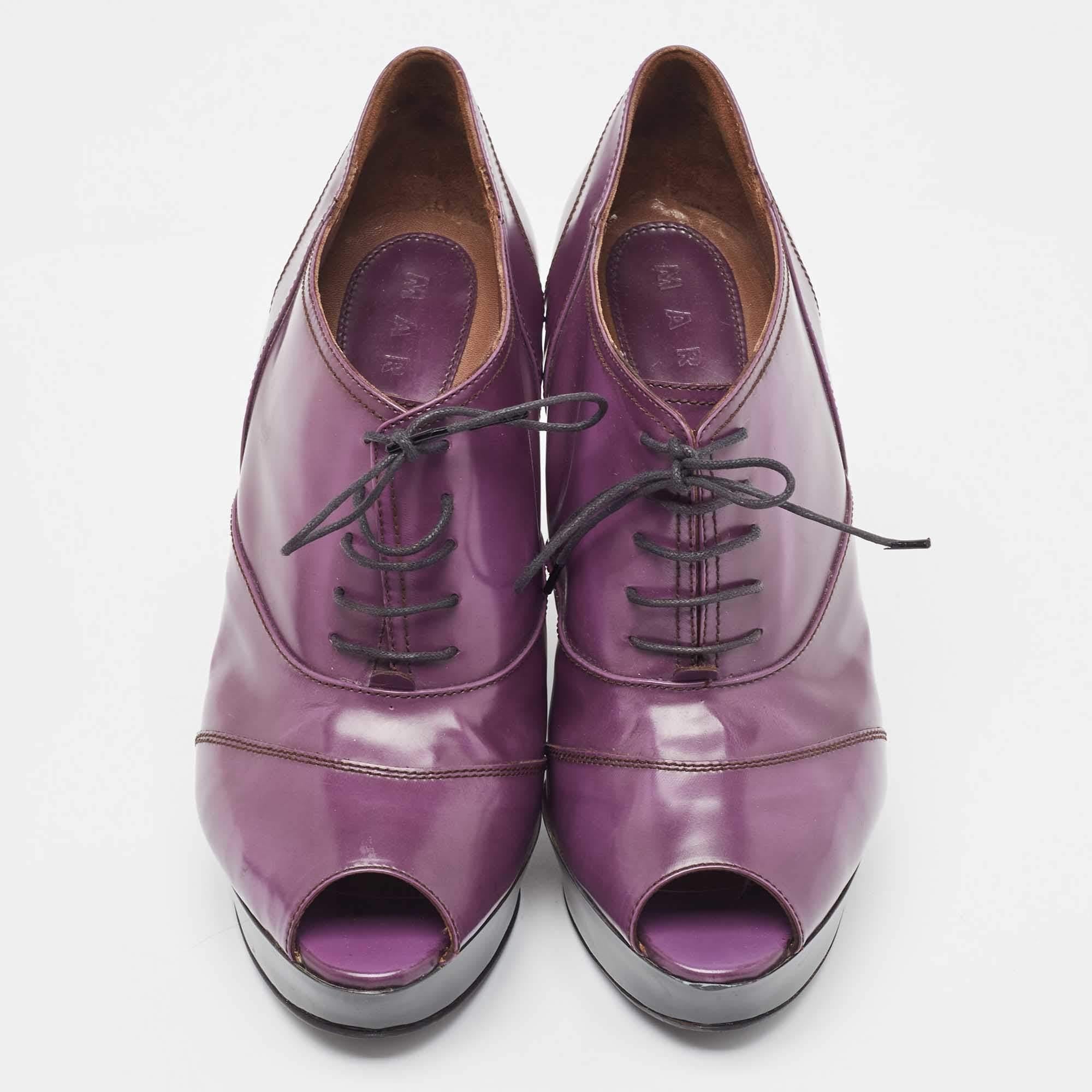 Gris Marni Purple Patent Wedge Peep Toe Boots Size 39 en vente