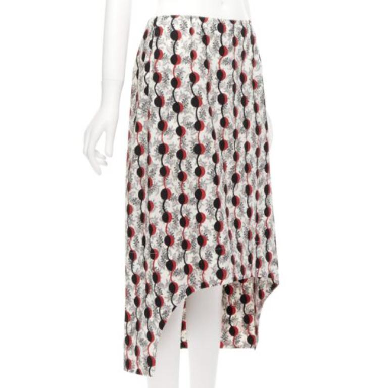 MARNI rouge noir imprimé floral géométrique graphique jupe à ourlet haut IT40 S
Référence : CELG/A00267
Marque : Marni
Matériau : Coton
Couleur : rouge, noir
Motif : Floral
Fermeture : Zip
Détails supplémentaires : Fermeture éclair au dos.
Fabriqué
