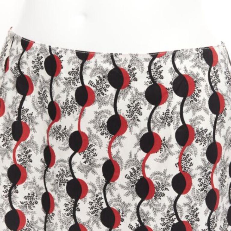 Gris MARNI rouge noir imprimé floral géométrique graphique jupe à ourlet haut IT40 S en vente