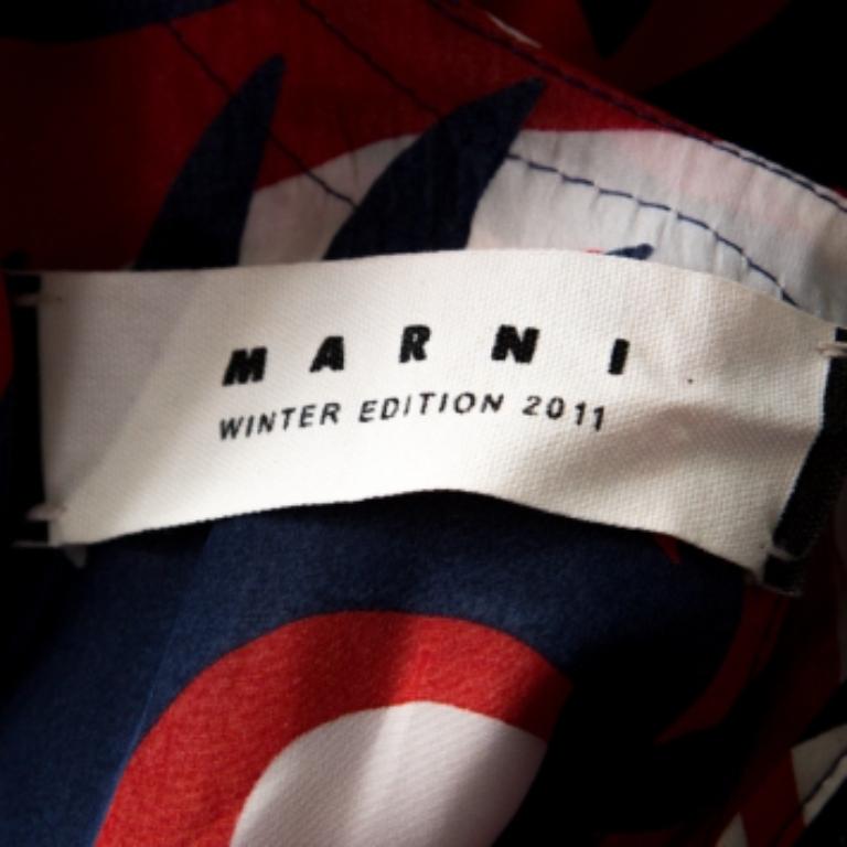 Marni Rotes & blaues Kurzärmeliges Kleid aus Seidenmischung mit gemischtem Druck M (Braun) im Angebot