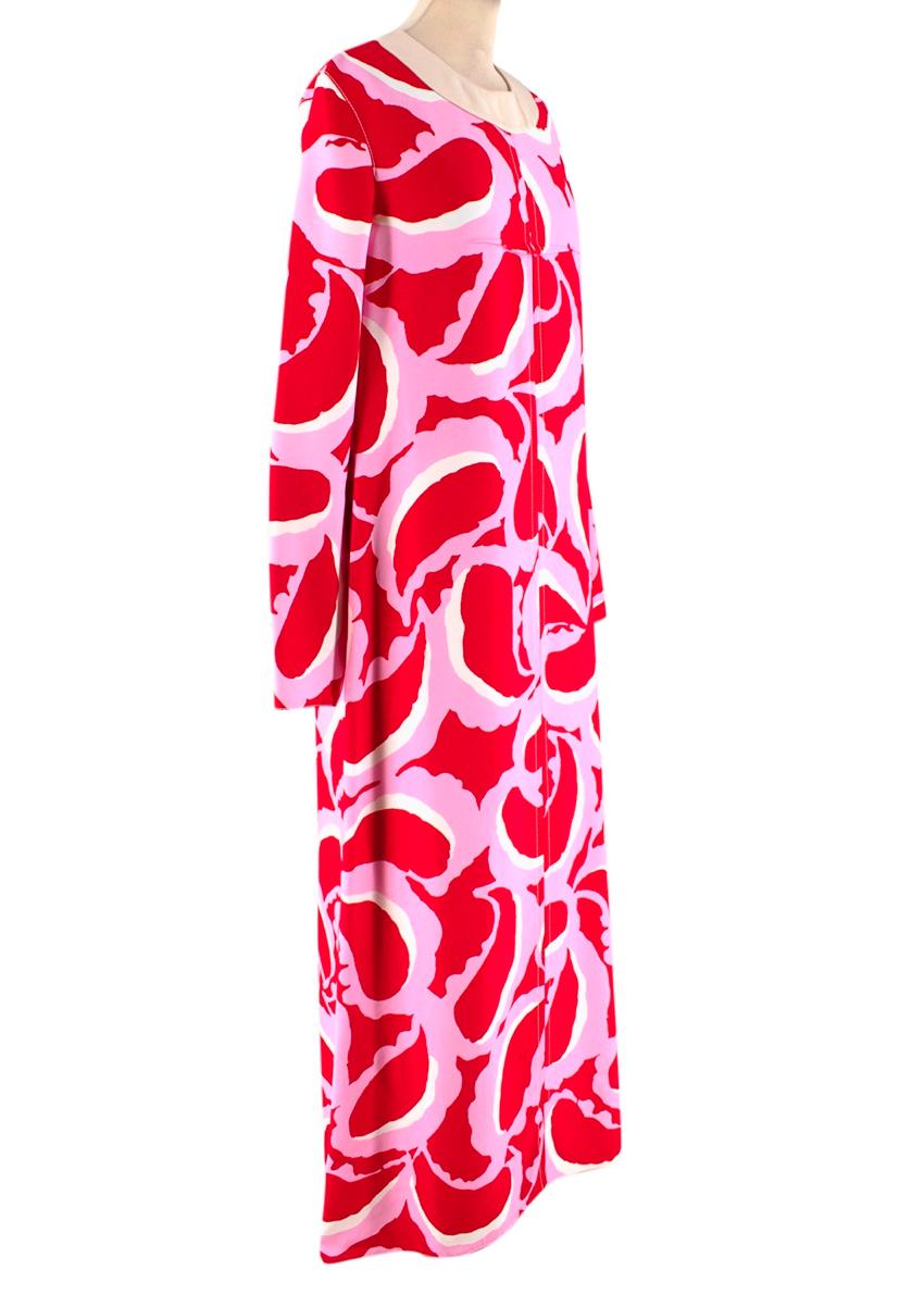 Marni Red & Pink Pattern Long Sleeve Maxi Dress 

-Made of a soft crepe like fabric 
-Gorgeous red and pink pattern 
-Beige collar detail
-Dart detail to the chest 
-Top stitching details 
-Oversized button fastening to the back 
-Elegant piece