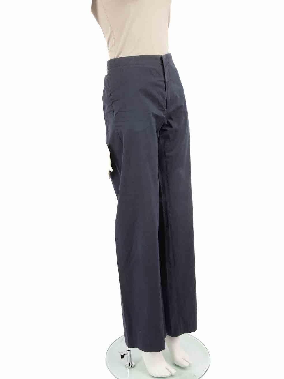 CONDITION is Very good. Minimal wear to trousers is evident. Minimal wear to the waistband with light fading on this used Marni designer resale item.
 
 Details
 S/S 13
 Navy
 Cotton
 Straight leg trousers
 Mid rise
 Front zip closure with button
