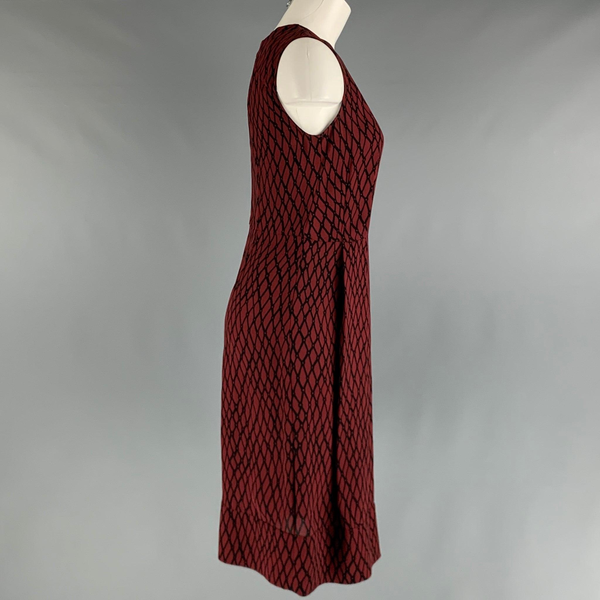 MARNI Size 2 Burgundy Black Viscose Rhombus Sleeveless Dress In Excellent Condition For Sale In San Francisco, CA