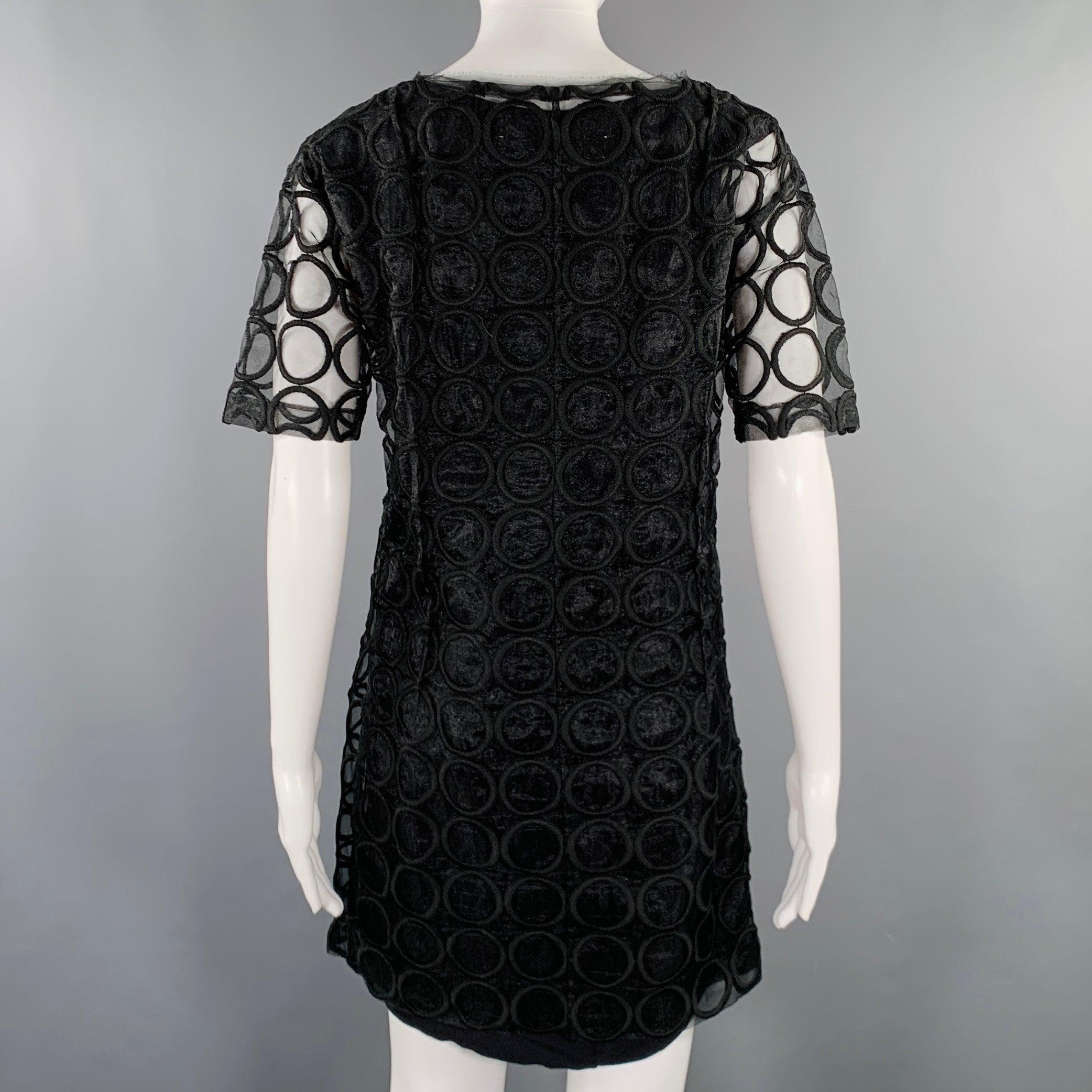 MARNI Taille 4 Robe de cocktail double épaisseur en polyester noir avec applications Excellent état - En vente à San Francisco, CA