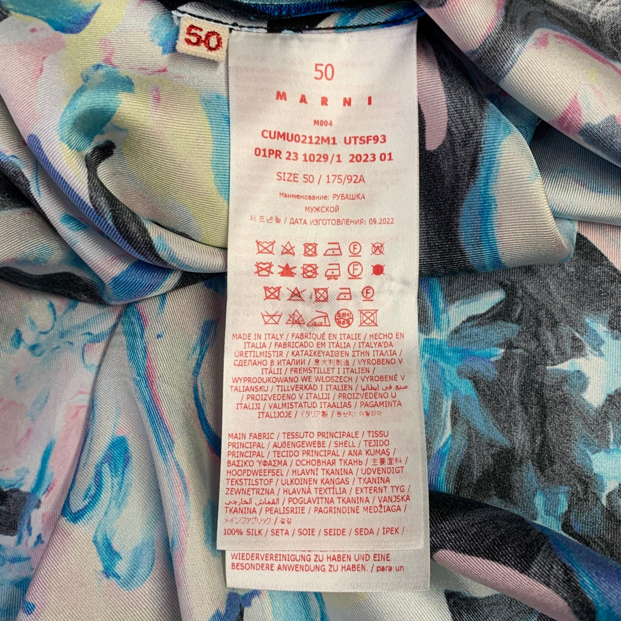 MARNI Größe 40 Flaminia Veronesi Blau Schwarz Print Seide Button Up Langarmhemd im Angebot 2