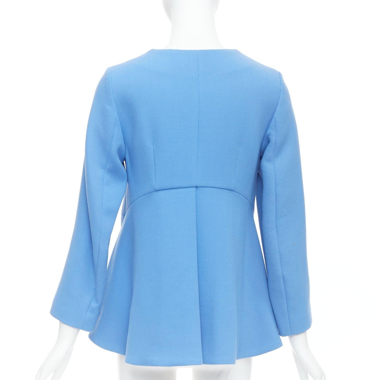 Manteau à col péplum MARNI en laine vierge bleu ciel à fermeture éclair sur le devant IT40 S
Référence : WECN/A00006
Marque : Marni
MATERIAL : Laine vierge
Couleur : Bleu
Motif : Solide
Fermeture : Zip
Doublure : Tissu bourgogne
Détails