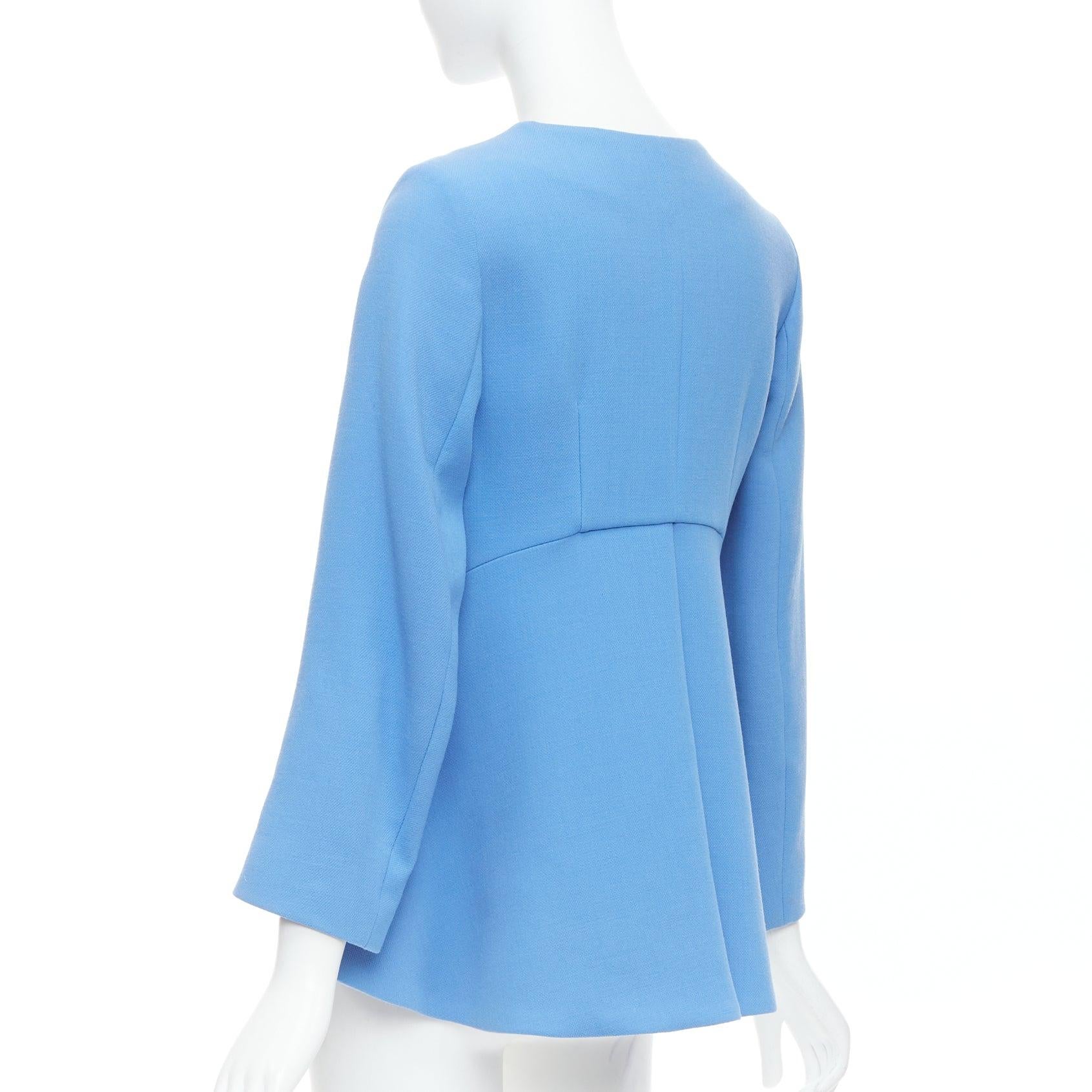 Manteau à col péplum MARNI en laine vierge bleu ciel à fermeture éclair sur le devant IT40 S en vente 1
