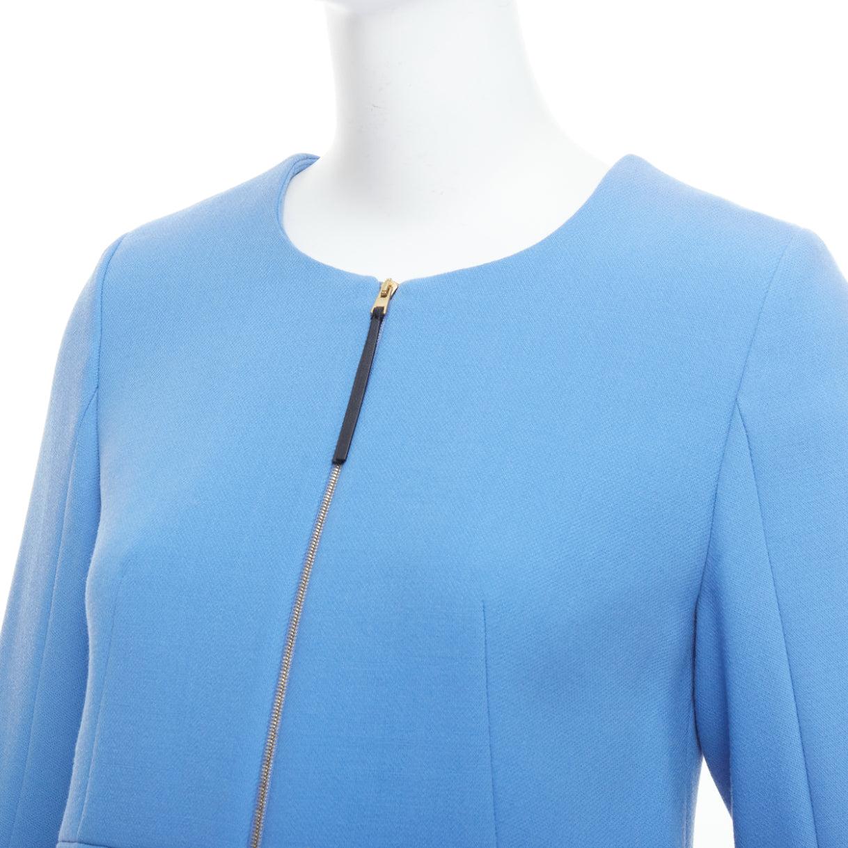 Manteau à col péplum MARNI en laine vierge bleu ciel à fermeture éclair sur le devant IT40 S en vente 2