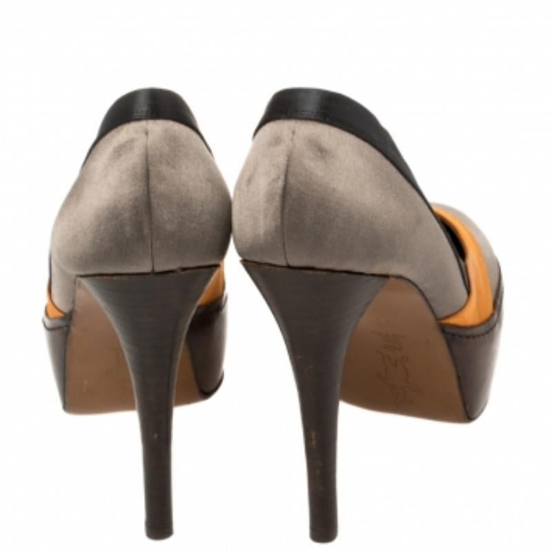 Marni Tri Color Satin Platform Pumps Size 38 In Good Condition For Sale In Dubai, Al Qouz 2