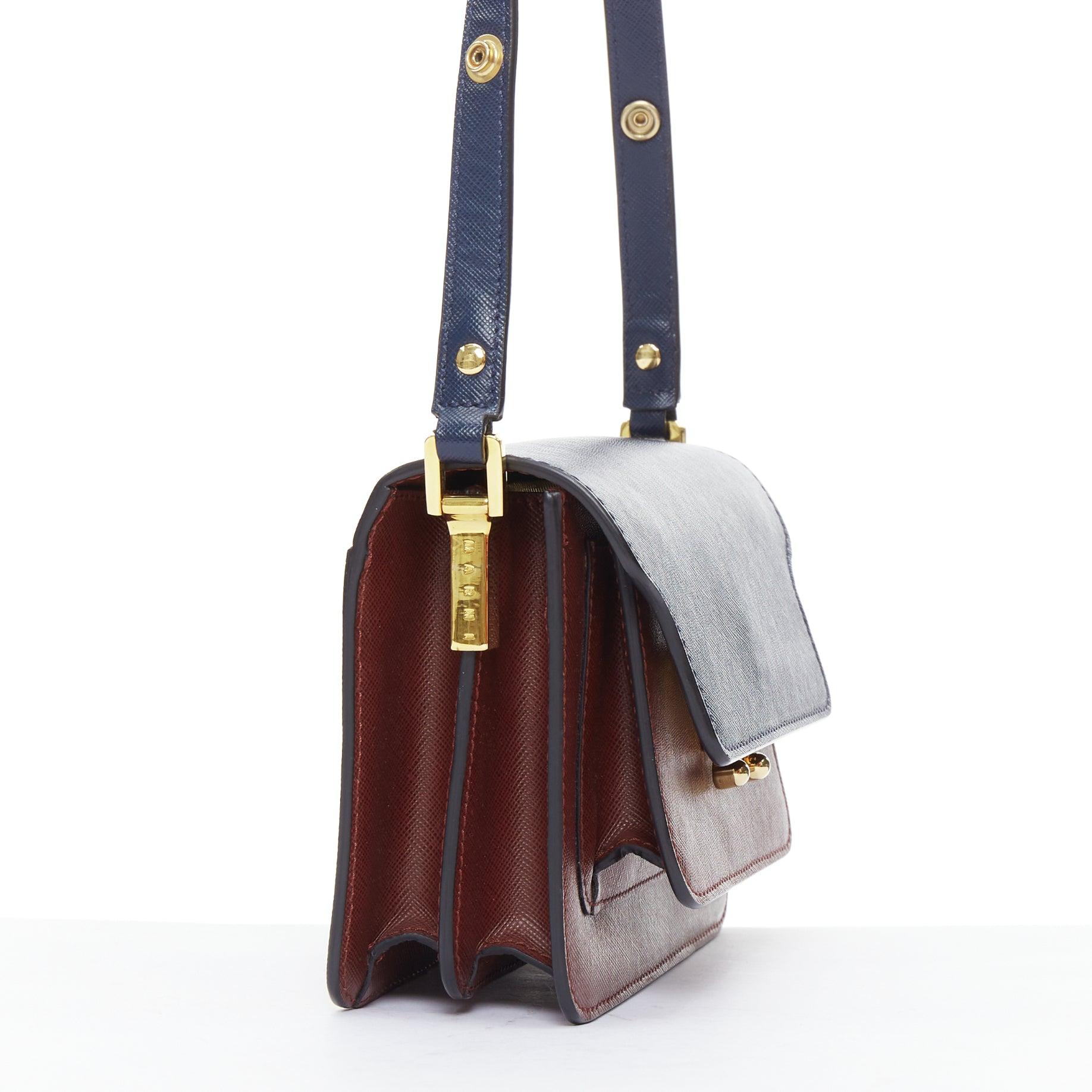 MARNI Trunk navy burgundy textured leather clasp crossbody bag In Good Condition For Sale In Hong Kong, NT