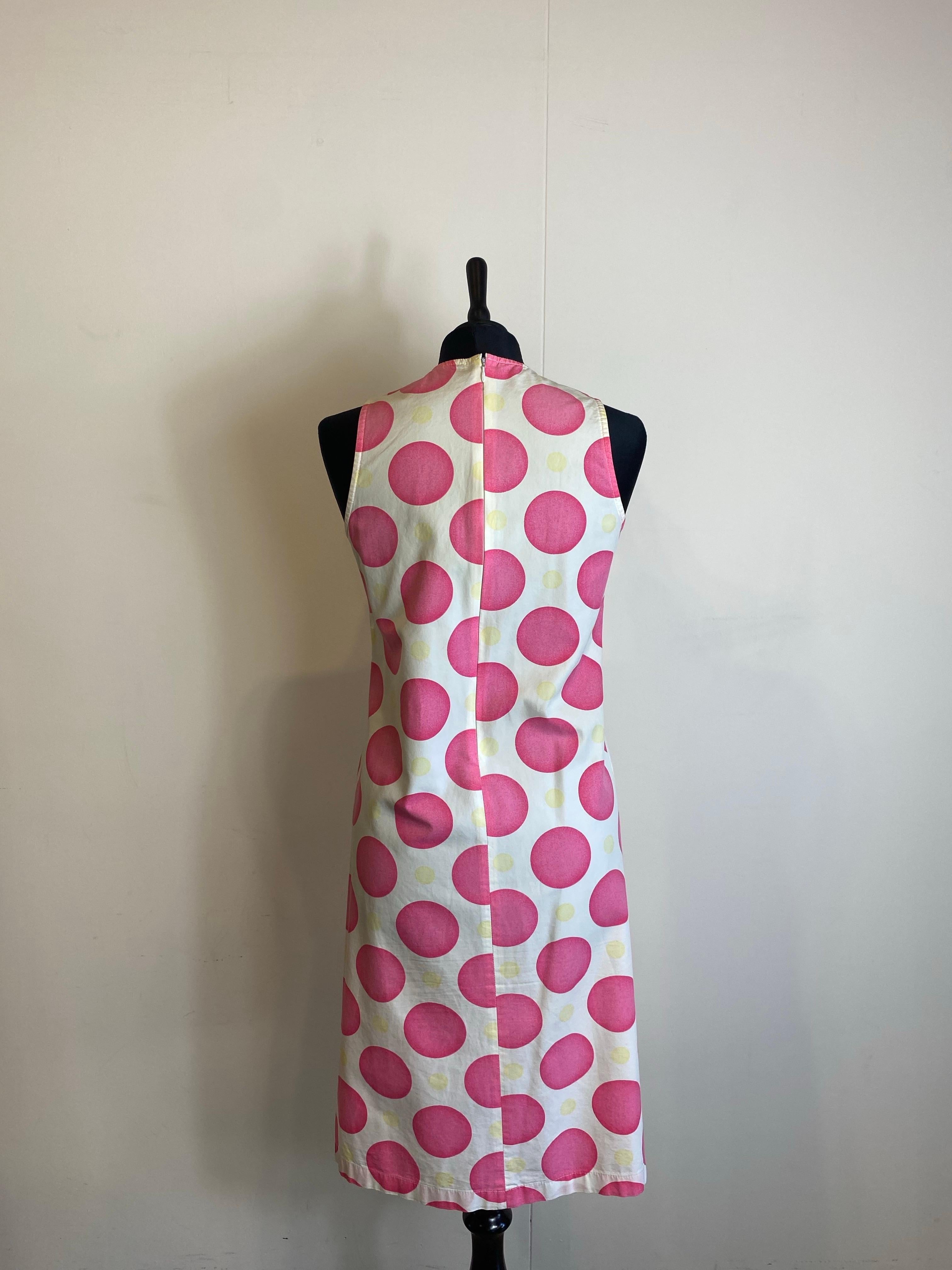 Abito bianco di Marni con pois rosa. In condizioni ottime in vendita a Carnate, IT