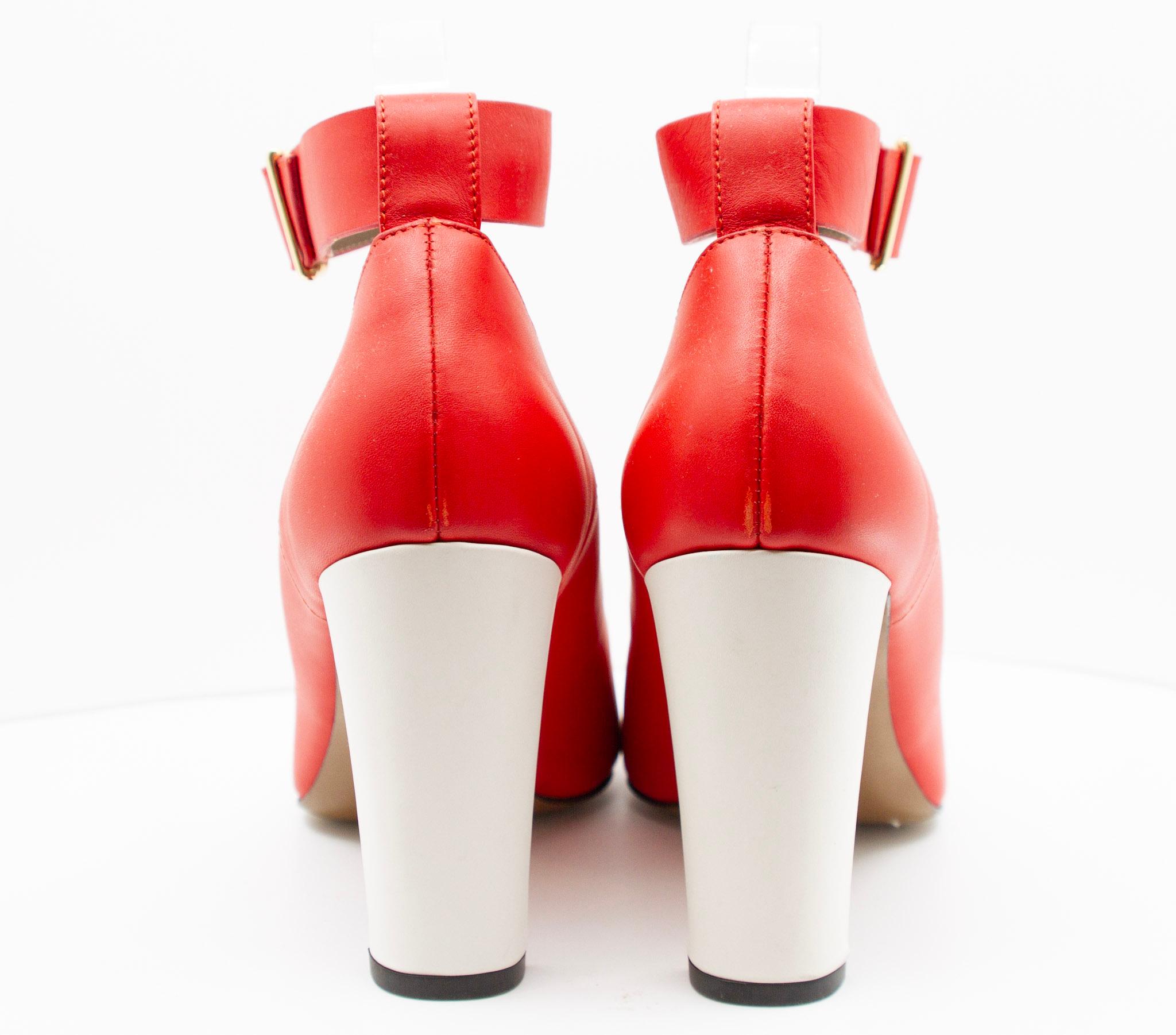 Marni's Cherry Red Pumps In Excellent Condition In Kingston, NY