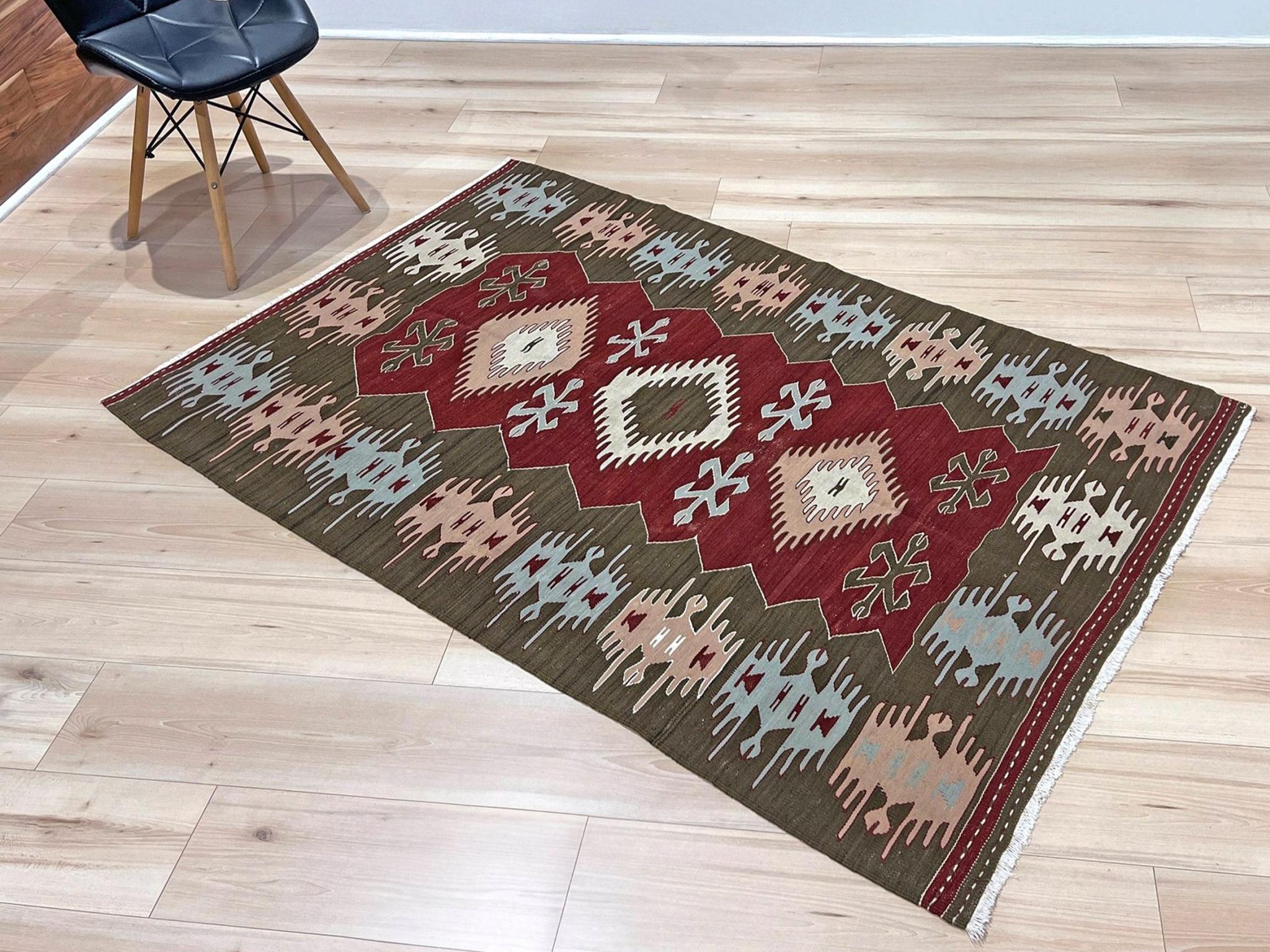 Laine Kilim turc Afyon marron • Tapis vintage tissé à la main (4′×6′) • 1960s en vente