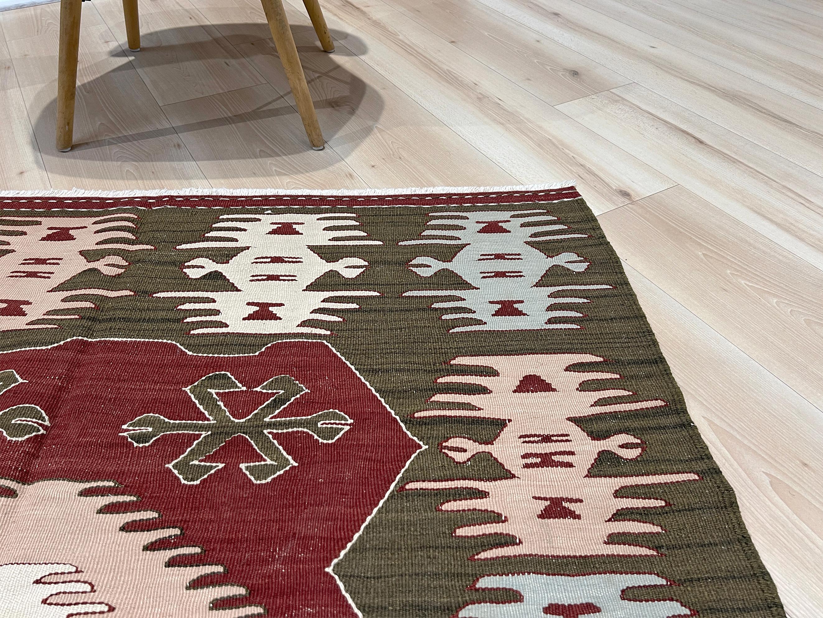 Kilim turc Afyon marron • Tapis vintage tissé à la main (4′×6′) • 1960s en vente 2