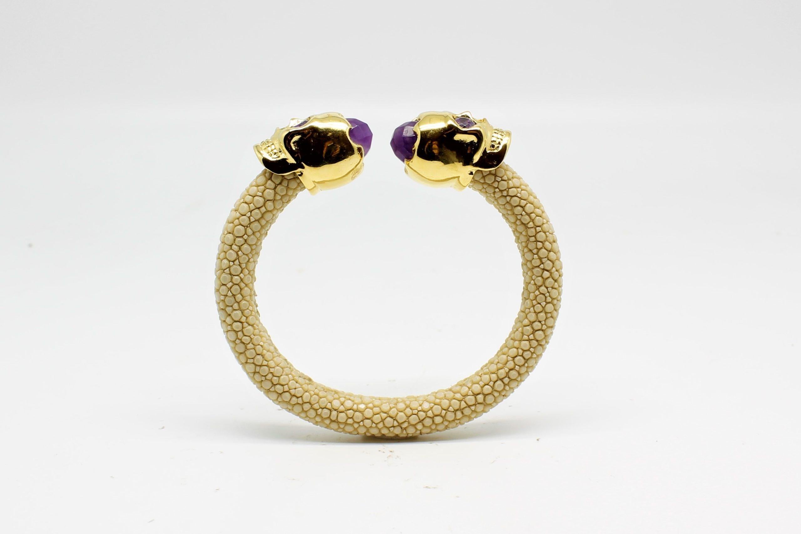Maroon Galuchat Skin Bangle Bracelet with Skull Gold-Plated & Coral Stones In New Condition In Bilbao, ES