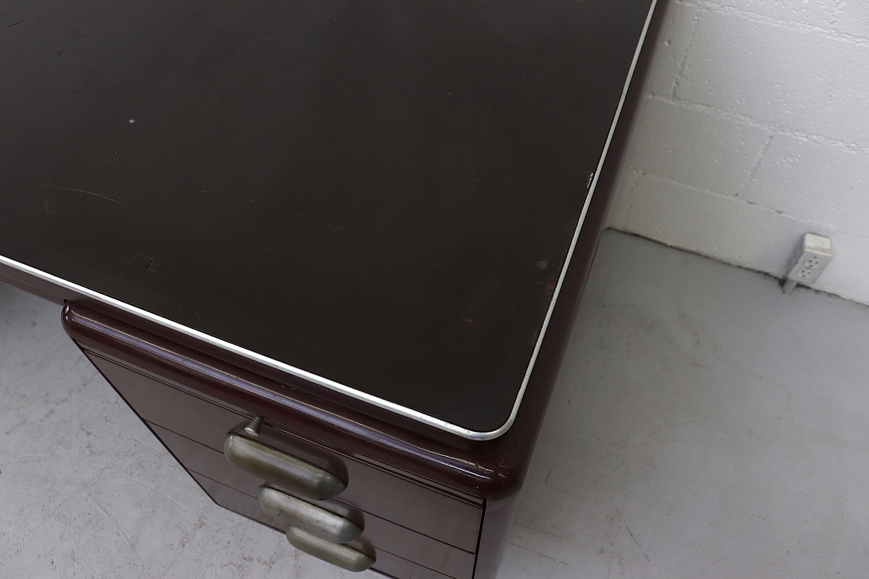 Industrial Ahrend ODA Desk with Steel Accents In Good Condition In Los Angeles, CA